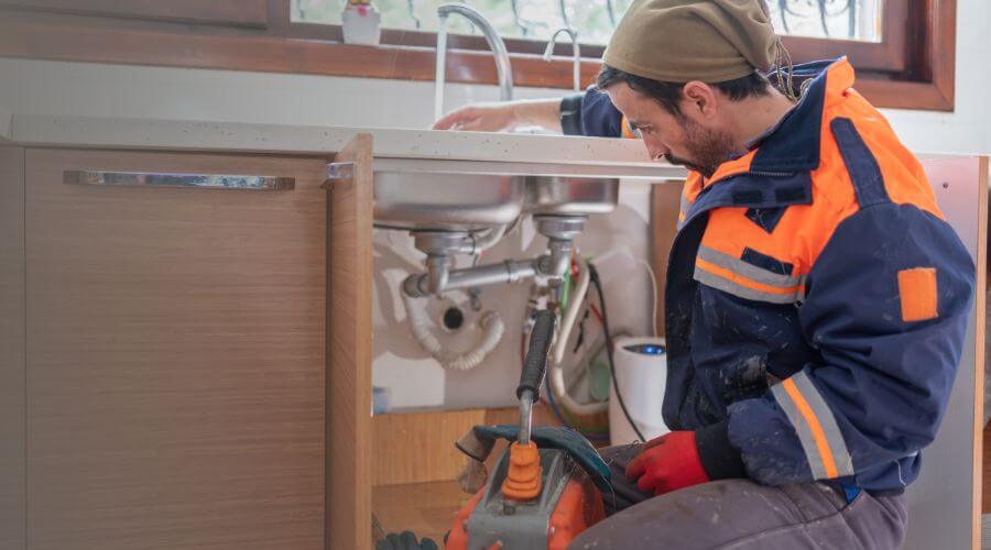 Professional Tankless Water Heater Installation in Savoy, TX